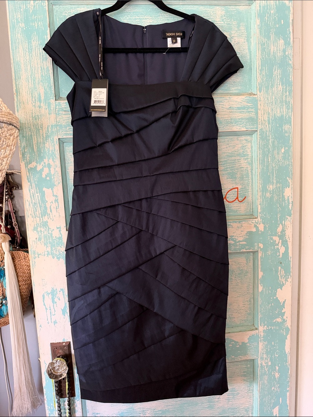 Tadashi Shoji Pleated Midi Dress in Navy Size 10 NWT gorgeous modern flattering
